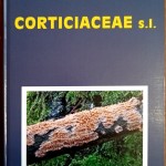 A. Bernicchia e S.P. Gorjon, Corticiaceae s.l., Ed. Candusso, 2010